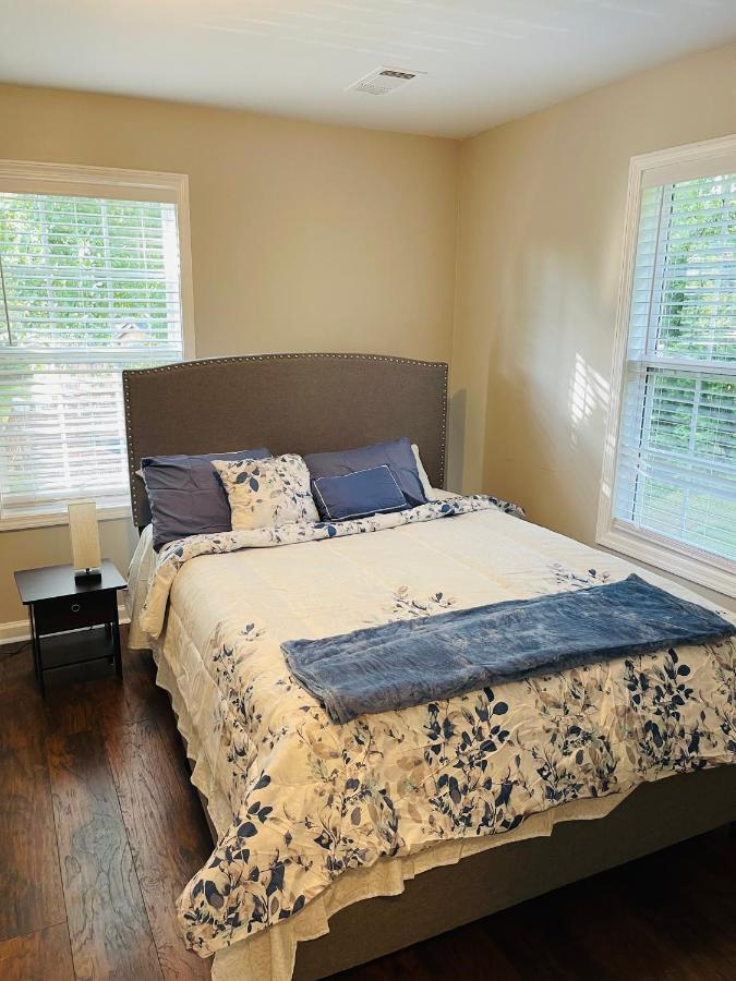 Villa Stylish And Cozy Retreat Buford Esterno foto