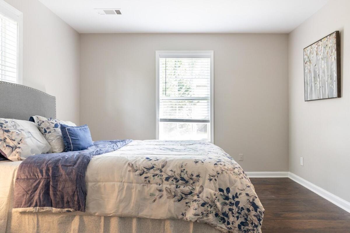 Villa Stylish And Cozy Retreat Buford Esterno foto